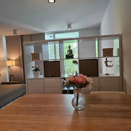 Apartament 107
